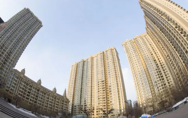 Baoyu Rongyao Shangcheng Fashion International Apartment (Harbin Central Street Flagship)