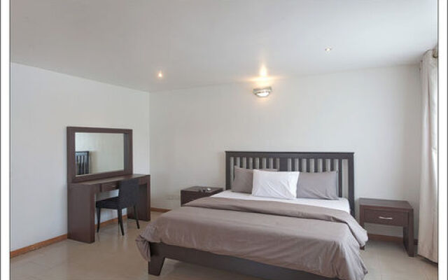 Amara Suites Emem Court