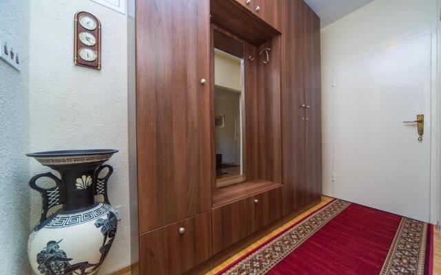 Apartment Maru