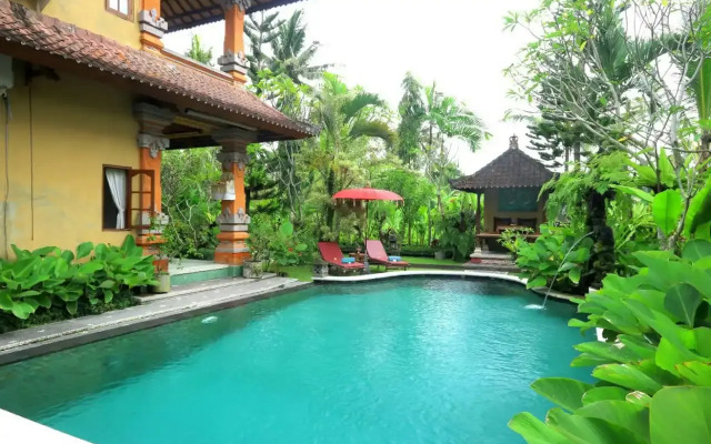 Uma Sari Cottage