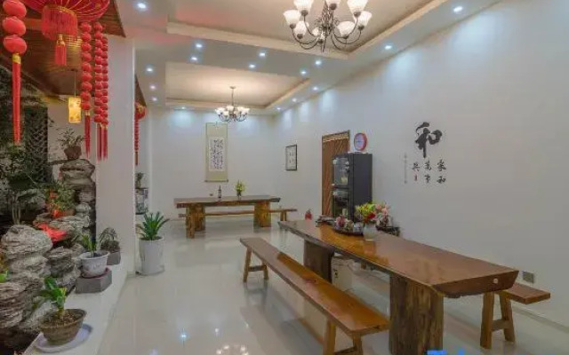 Tengchong Lanju Pavilion Inn