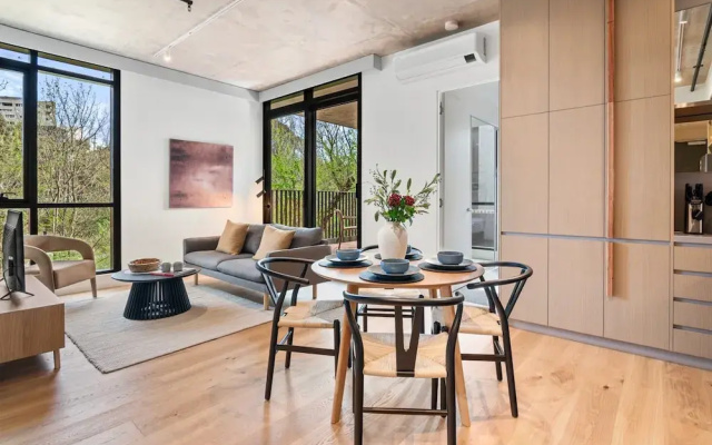 Brand-new 2-bed With Rooftop Access