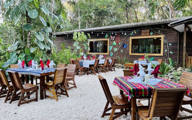Mariposa Jungle Lodge