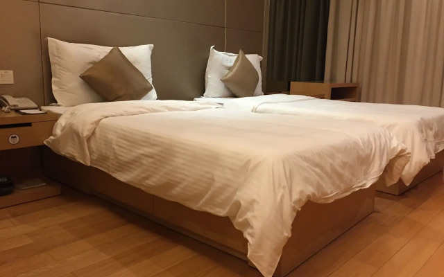 eStay Residence Poly World Trading Center