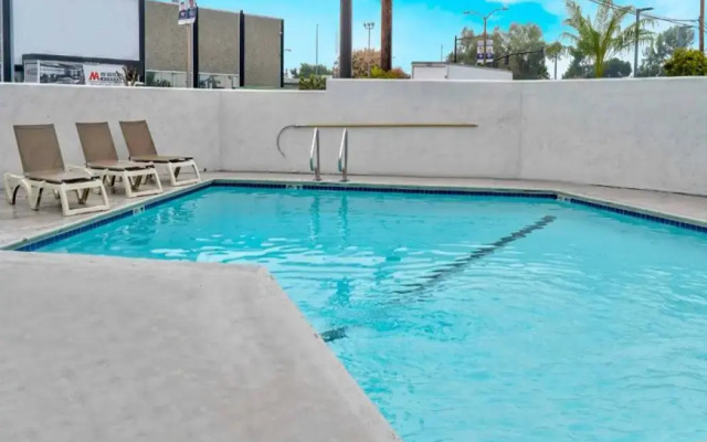 Motel 6 El Monte, CA - Los Angeles