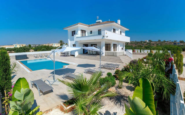 Villa Andriana