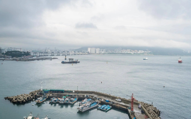 Mono House Busan Songdo Beach