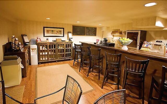 The Green Room Hotel