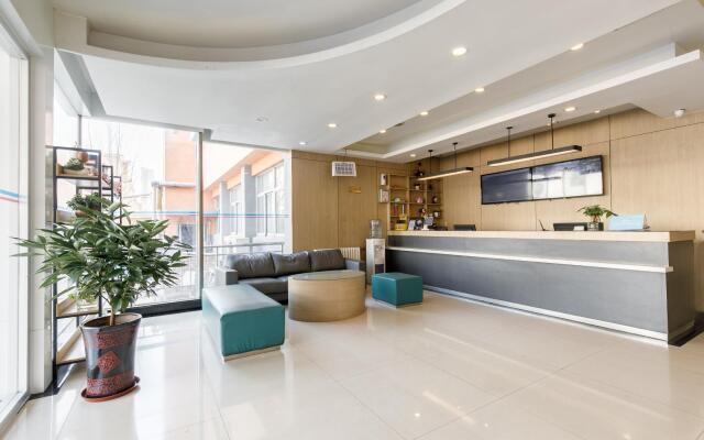 Hanting Hotel Dezhou Xinhu Park