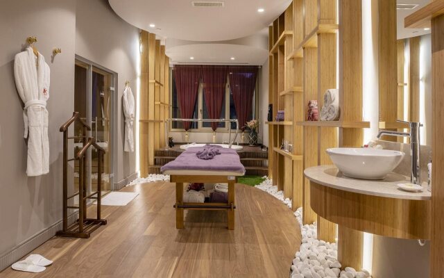 Kaya Izmir Thermal And Convention