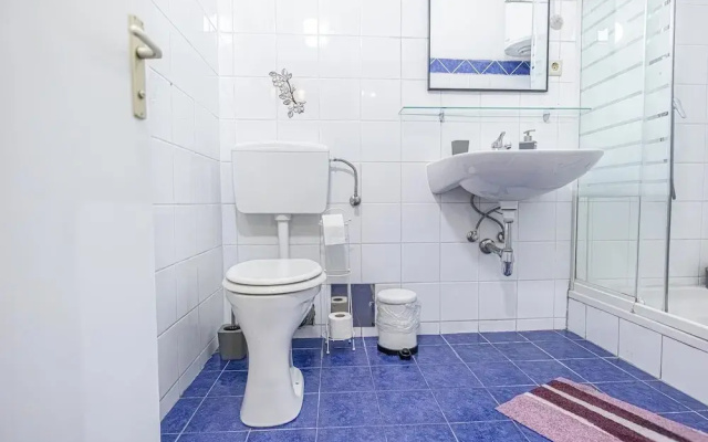 Modern 1BR Apartment Central Location