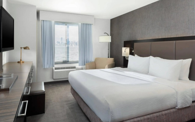 Fairfield Inn & Suites by Marriott New York Staten Island