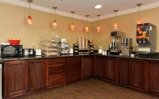 Americas Best Inns Dalton