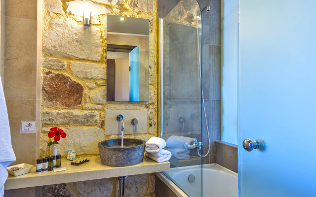 Mistral Hotel - Singles Only