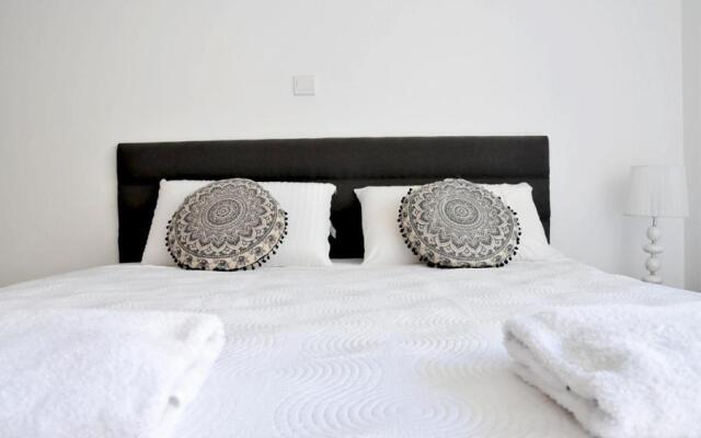 Zenobia Luxury City/Beach Apts No.1