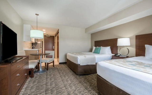 Hawthorn Suites by Wyndham Bridgeport/Clarksburg
