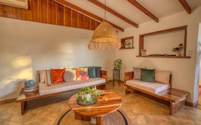Few Steps to Beach Private Pool and Jacuzzi