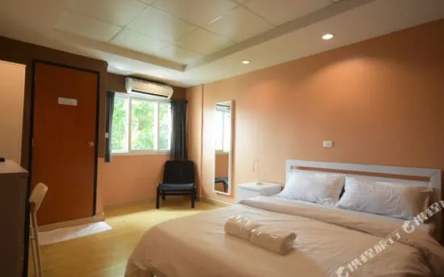 Room@Doze Apartments