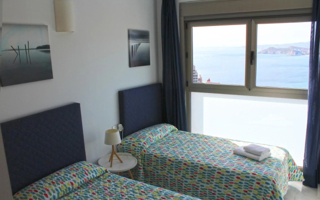 Two bedroom apartment with sea views - Floor 33
