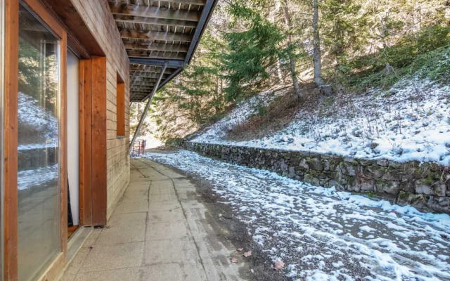 Stylish Alpine Stay for 6 Guests