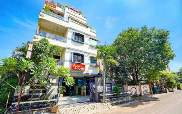 Fabexpress Vandan Villa Rooms Service Apartment