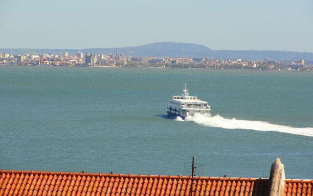 Your Home In Bairro Alto Lisbon