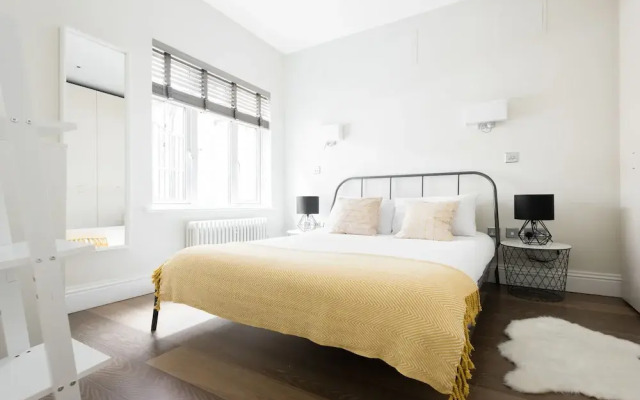 The Soho Studio - Modern & Central 2BDR