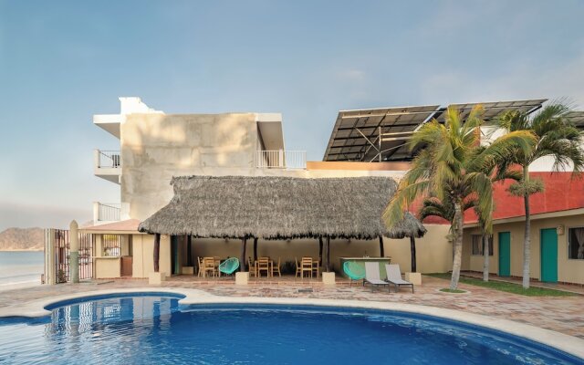 Las Arenas Bungalows Melaque