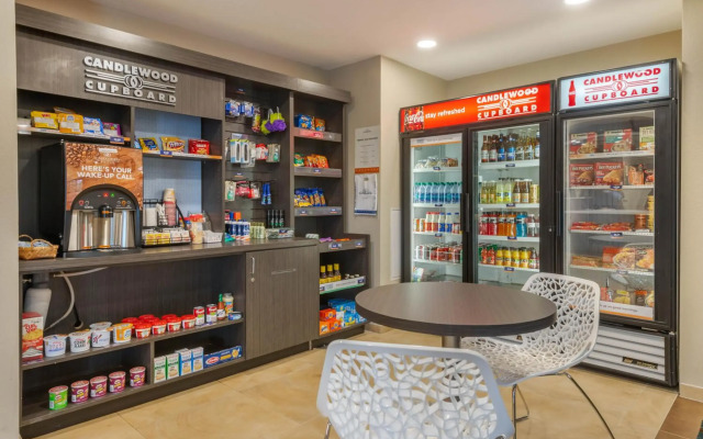 Candlewood Suites Ft Myers I-75 by IHG