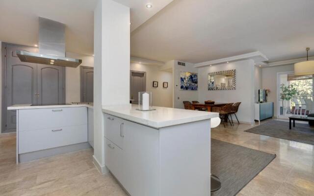 Excellent location 2 bed Apt in Puerto Golf RDR244