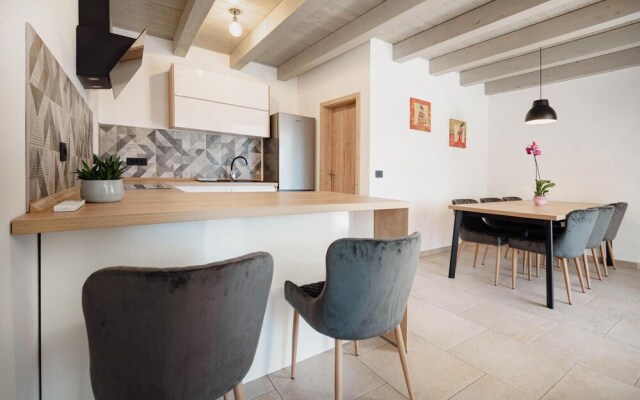 Nice Home in Skofije With 7 Bedrooms, Private Swimming Pool and Outdoor Swimming Pool