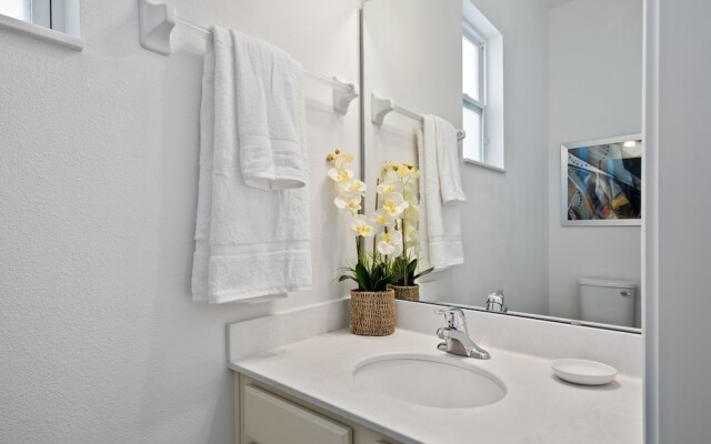 Sr_924r Splendid Solterra 12 Bedroom Home