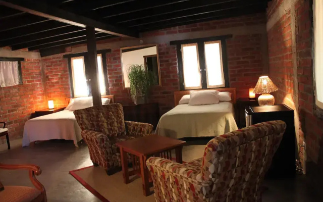 Las Orquideas Cabins
