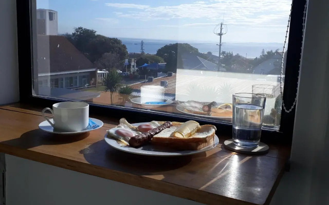 The Sky House by the bay