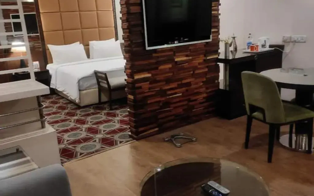 Fortune Inn Riviera Hotel