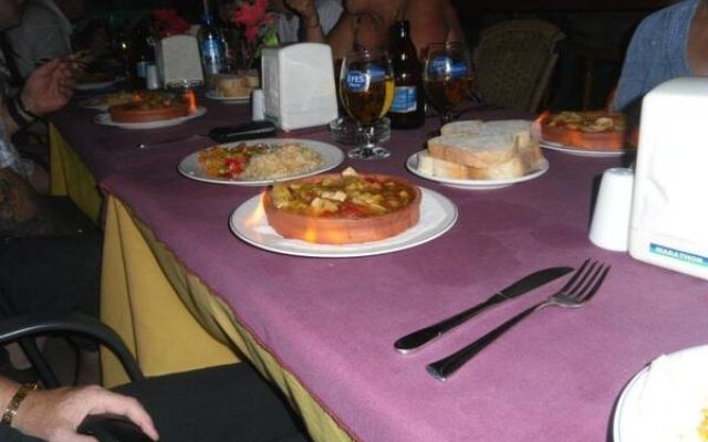 Tuana Hotel