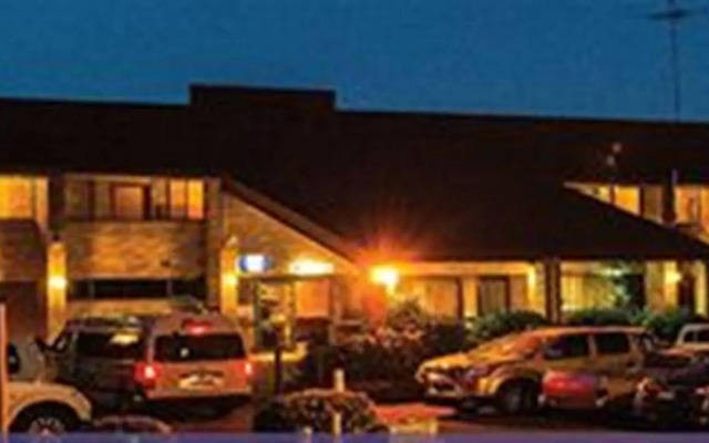Windsor Riverview Inn