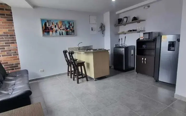 La 70 Laureles Condo cold AC