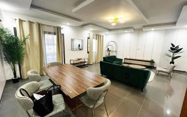 Appartement Haut Standing Pres du Monument de la Renaissance