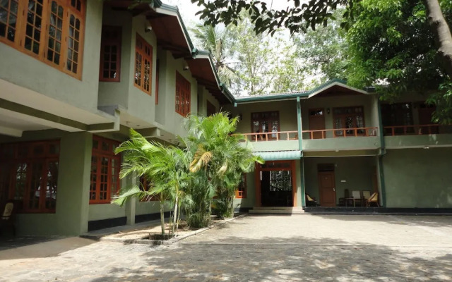 Tikiri Villa Eco Resort