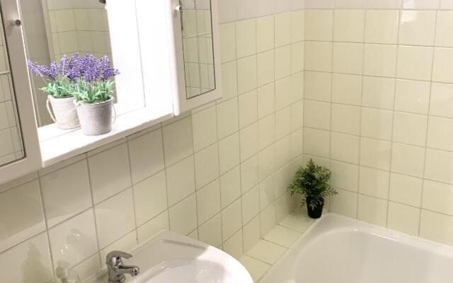 Family-friendly Deluxe Studio Apartment-TOP18