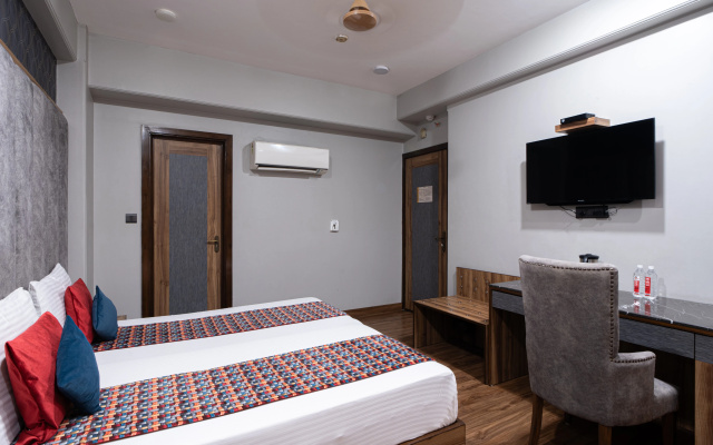Hotel Sunstar Grand – Guest Rooms – Delhi