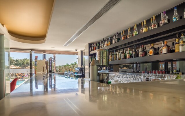 Interpass VAU Hotel & Apartaments