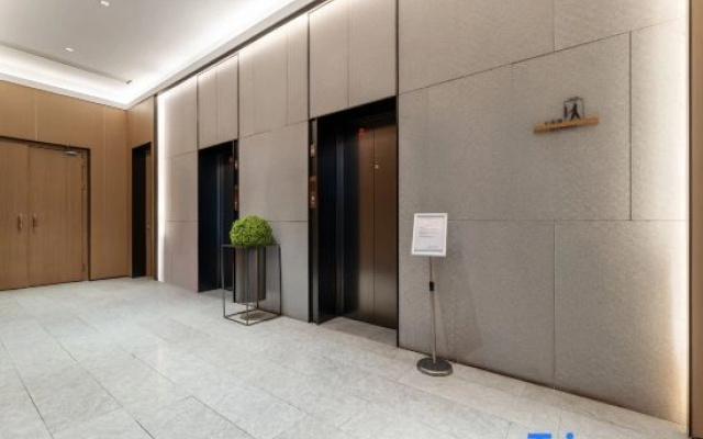JI Hotel (Chongqing Shiqiaopu Longfor Starry Street)