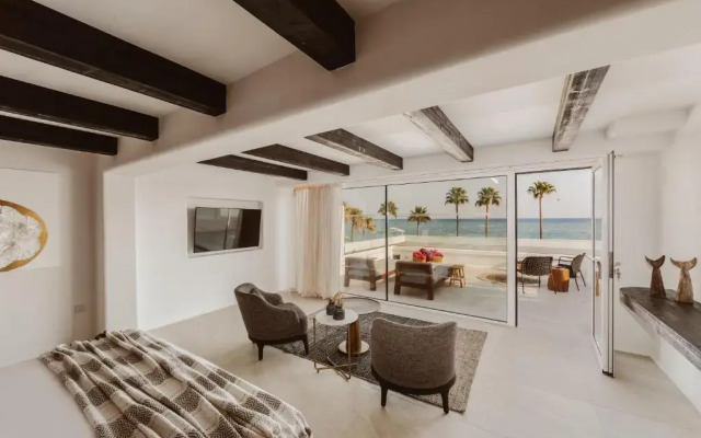 Kaliva Suites