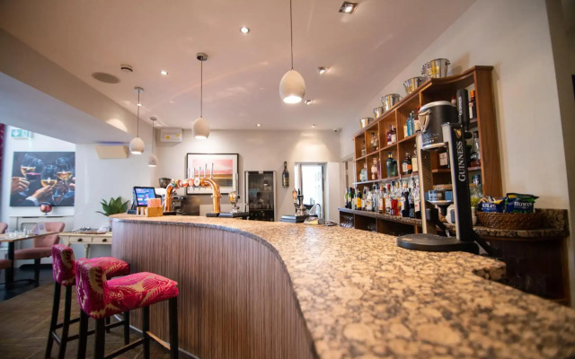 Hartnoll Hotel