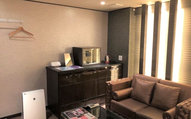 Hotel Raza - Adults Only