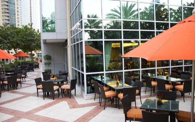 Hotel Ramada by Wyndham Downtown Dubai