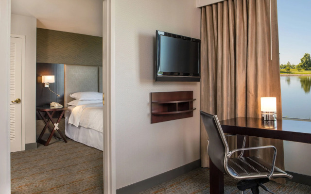 Sheraton Suites Chicago Elk Grove