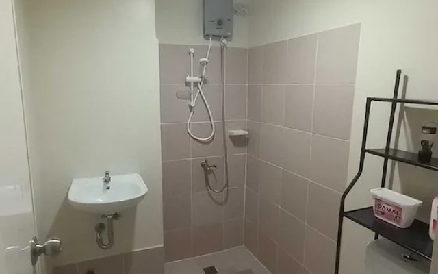 OYO 1027 Camille Suites Baguio
